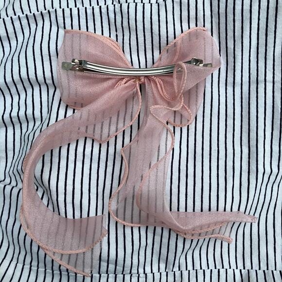 Sheer pink bow ribbon hair clip, coquette cottage girly lolita nymphette angel - Picture 4 of 5